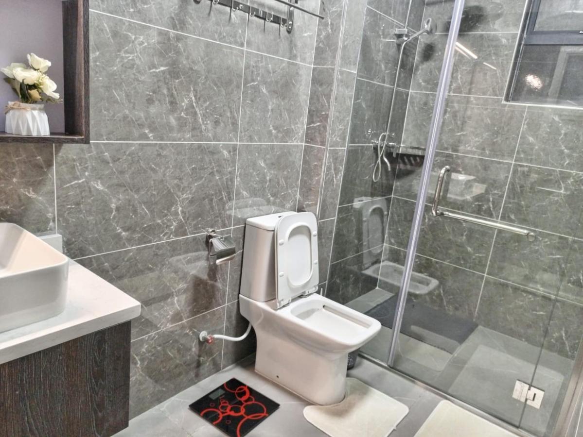 Stayrest Safari Tours New 3 Bedroom Apartments In Kilimani Nairobi With Rooftop Pool Exterior foto