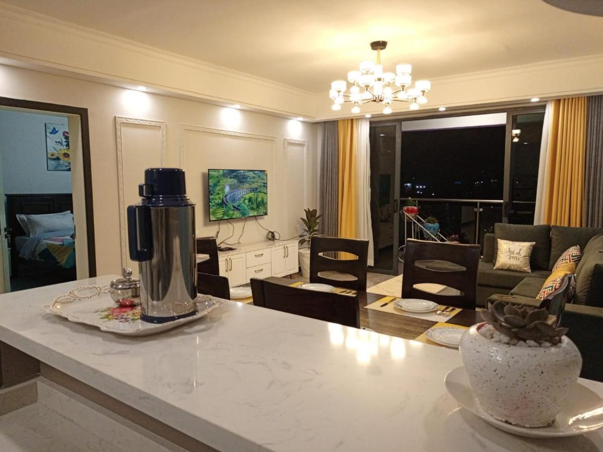 Stayrest Safari Tours New 3 Bedroom Apartments In Kilimani Nairobi With Rooftop Pool Exterior foto